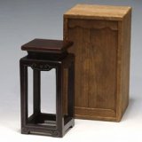No.E2-039  Display stand, red sandalwood